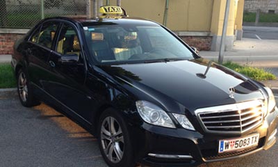 Mercedes Taxi Mietwagen